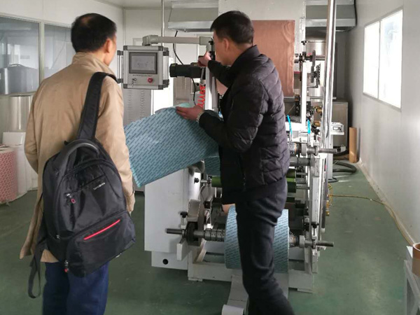 黑膏藥批發(fā)哪家比較好？正規(guī)膏藥廠家需要具備什么實(shí)力？
