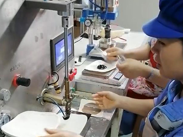膏藥加工貼牌oem需要什么手續(xù)證件？哪里有膏藥加工廠？