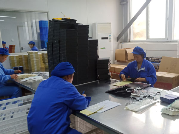 找黑膏藥加工廠家合作黑膏藥貼牌加工，要考慮這些問題
